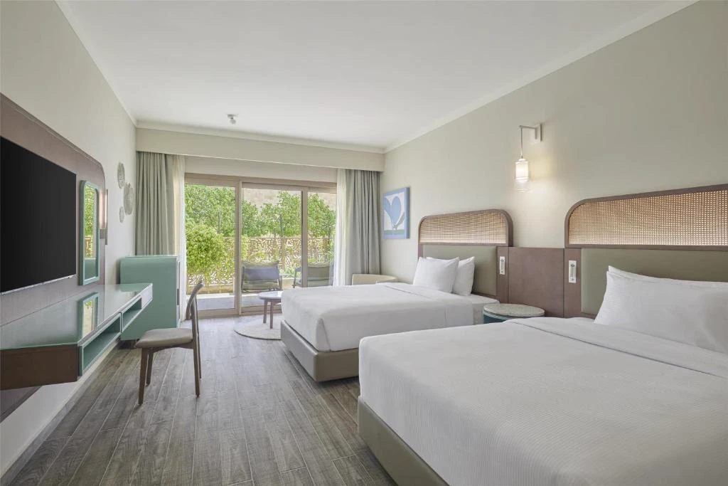 دبل تري باي هيلتون مانجروفي الجونة ريزورت